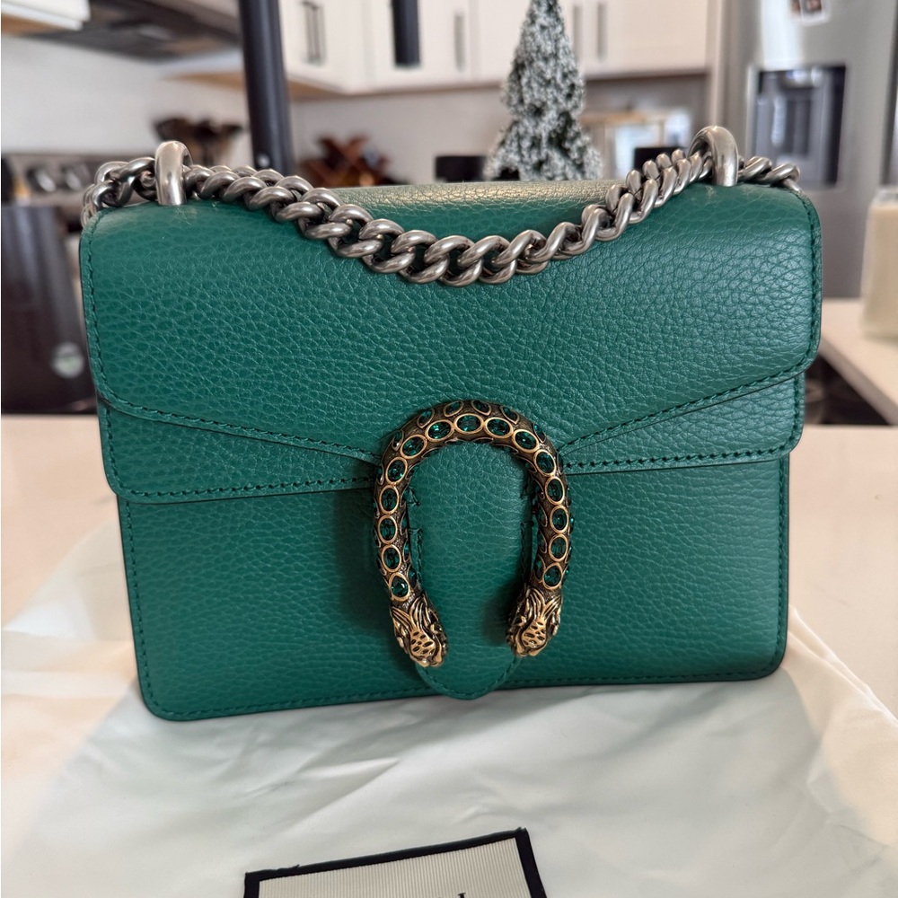 Gucci Green Crossbody Bag with Silver Chain